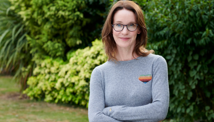 susie dent net worth